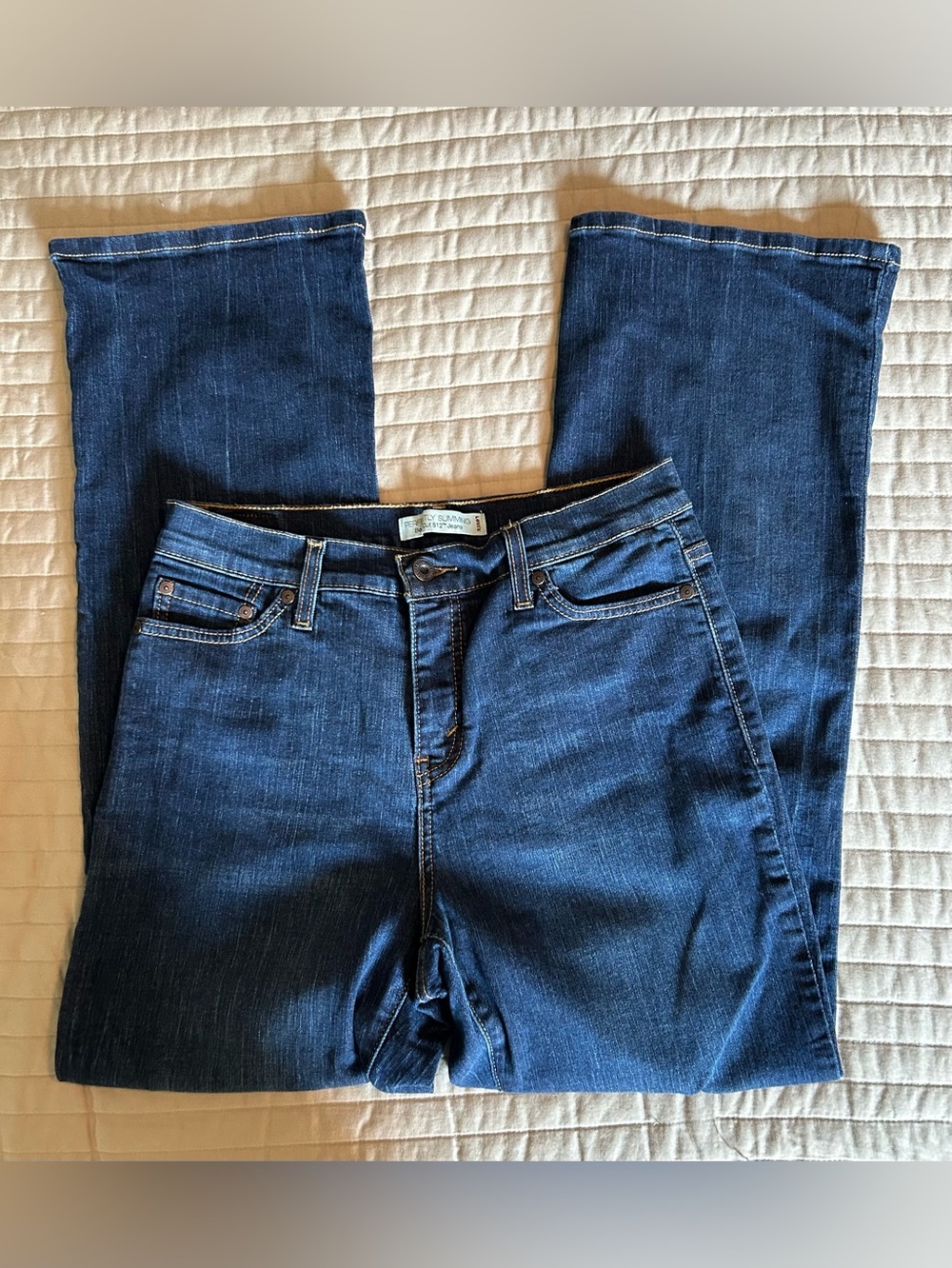 Levi’s Perfectly Slimming Boot Cut Women's Dark Blue Denim Jeans